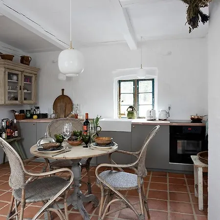 Villa Gartnerhuset Pa Kollerup Hadsten Stationsby