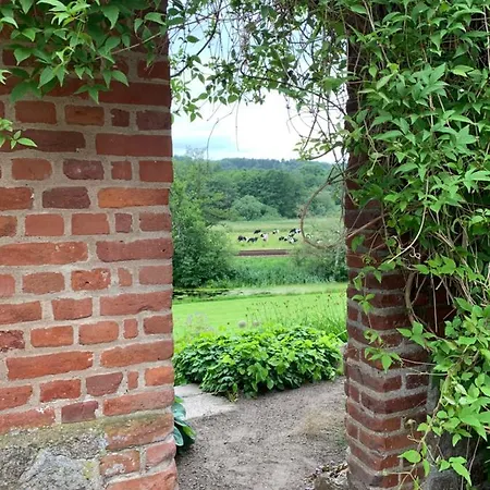 Gartnerhuset På Kollerup Villa Hadsten Stationsby